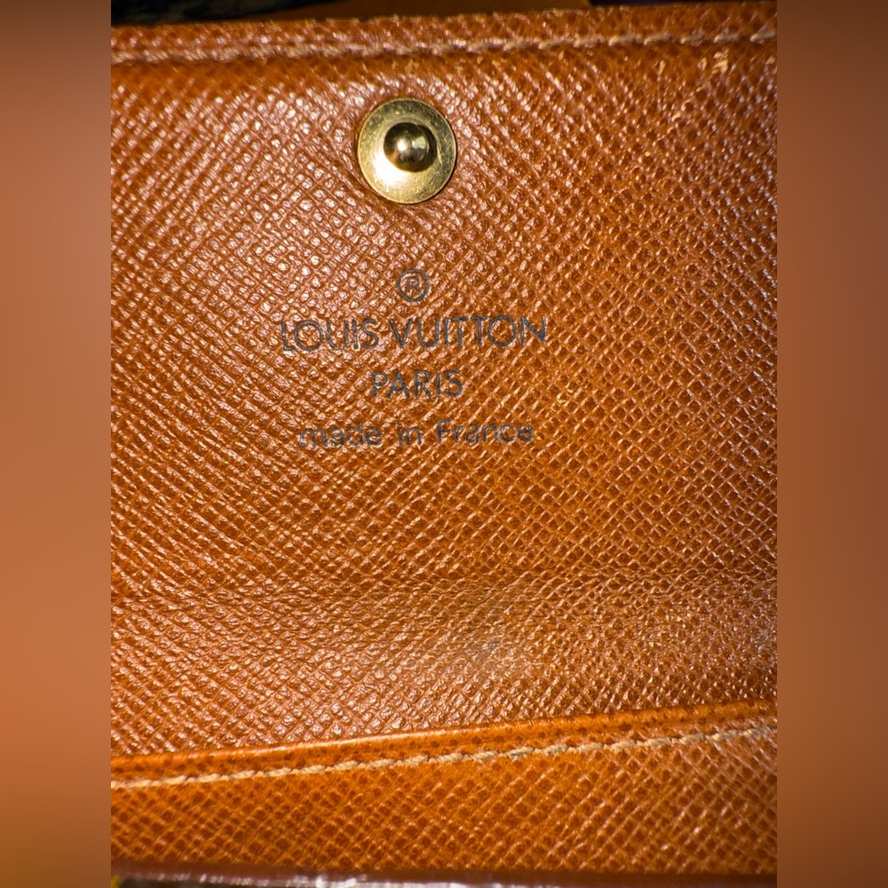 Louis Vuitton Monogram key holder - Picture 7 of 10